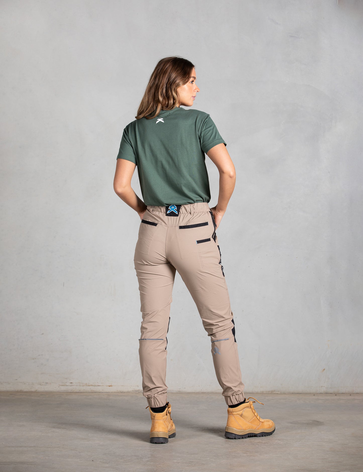 Anthem - Womens Triumph Pant (Khaki)