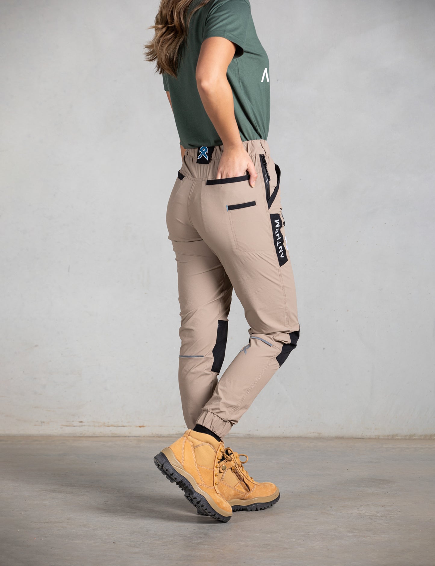 Anthem - Womens Triumph Pant (Khaki)