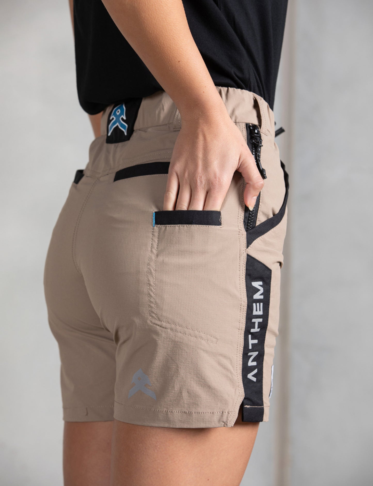 Anthem - Womens Triumph Short (Khaki)