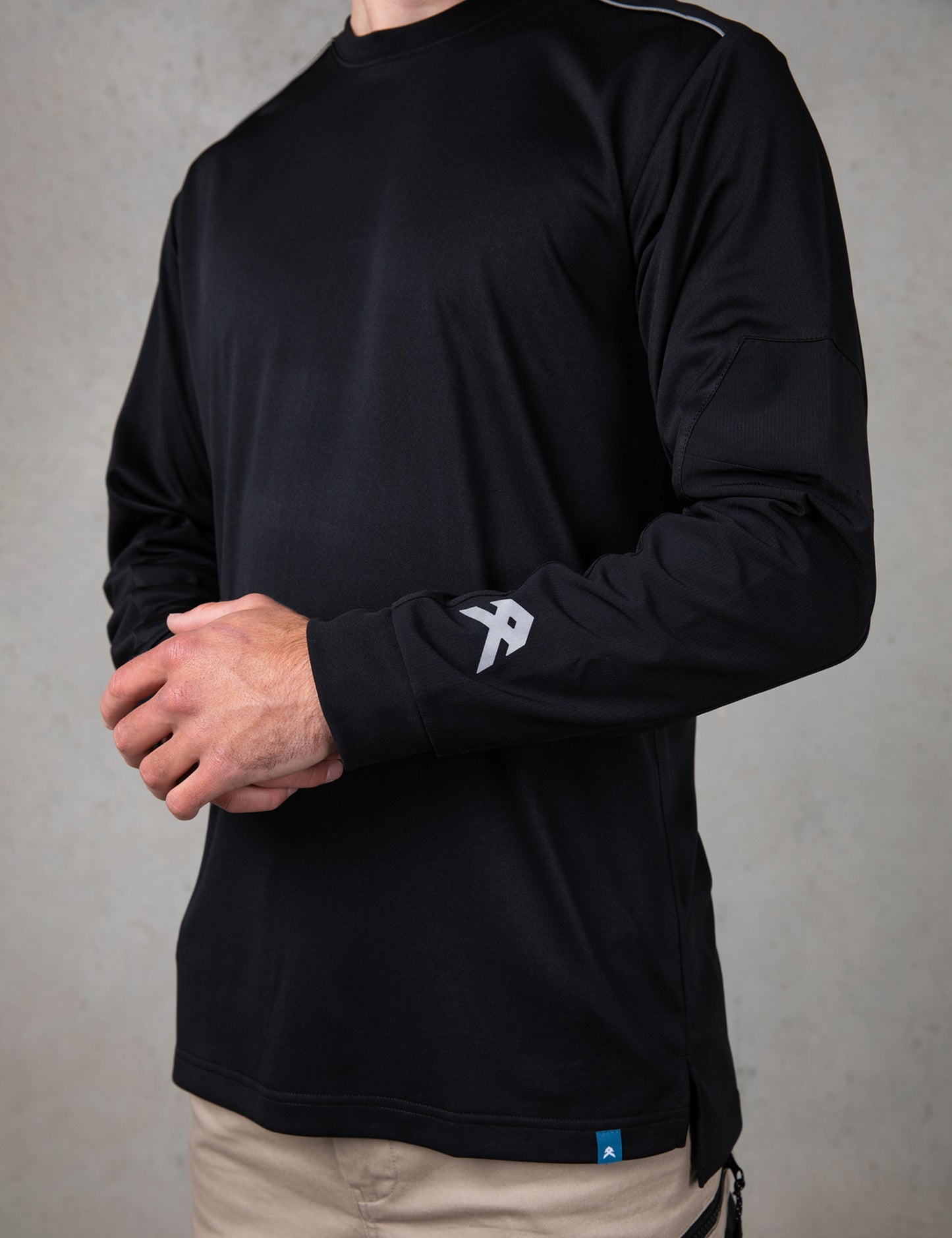 Anthem - Long Sleeve Performance Tee (Black)