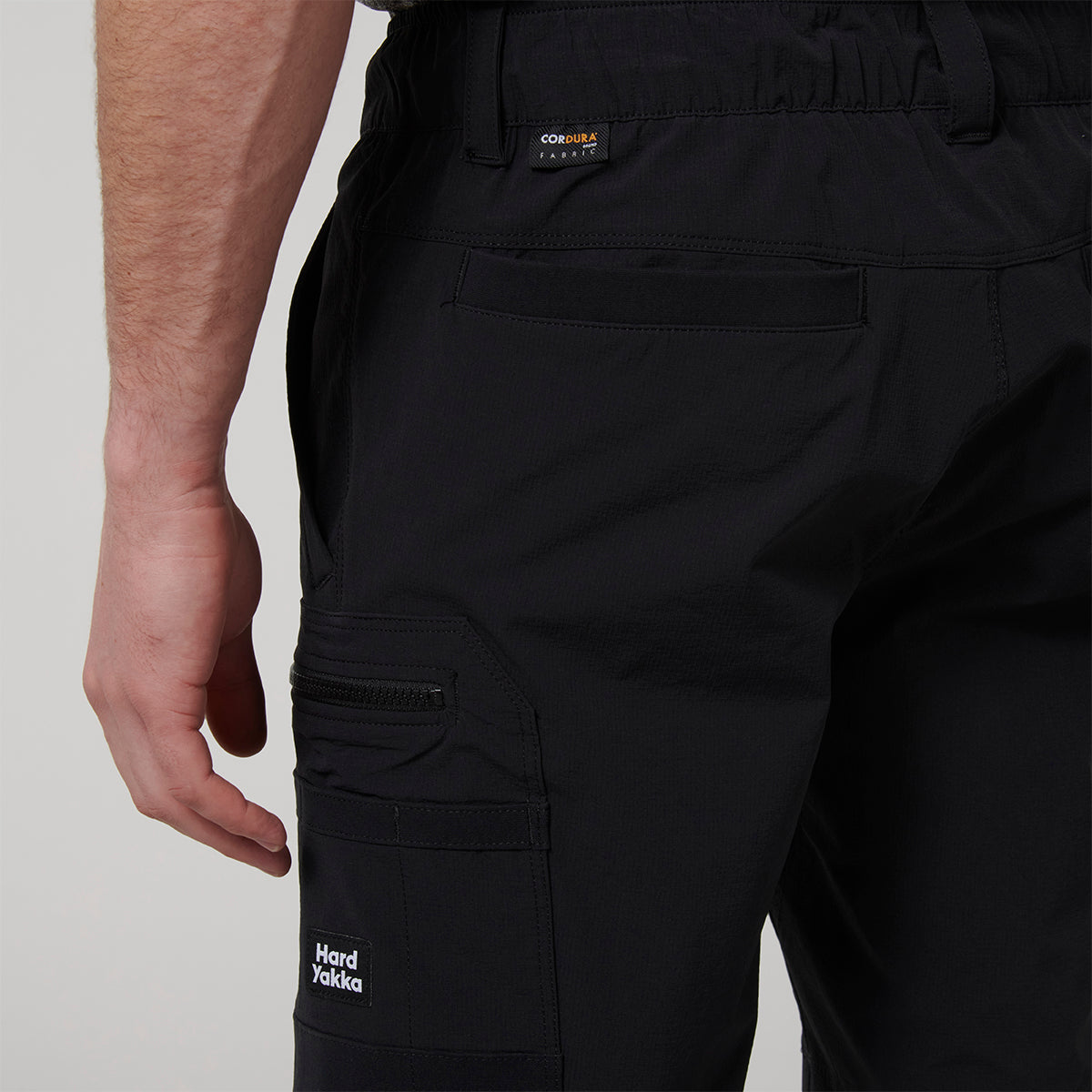 Hard Yakka - X Mid Short (Black)